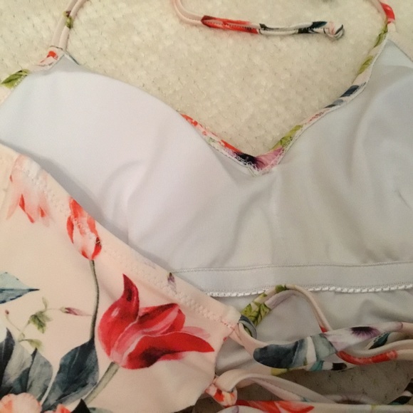 Cupshe bikini. High waisted black & white stripe bottom and pink floral top - Picture 14 of 16